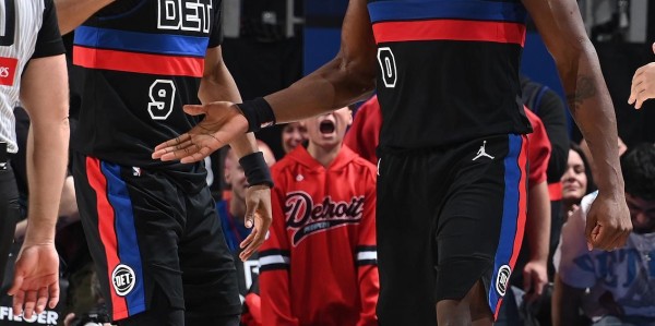 哪些球队将低于预期？健康问题困扰独行侠 马刺主帅&amp;amp;amp;投射或成短板