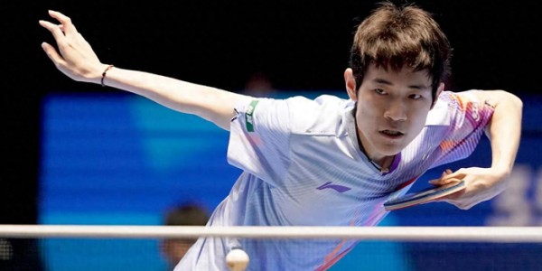 b体育下载-陈俊菘赢球仍小组出局！林诗栋领衔全胜晋级，王艺迪2胜1负排第二|淘汰赛|林兆恒|日本|陈幸同|女单_新浪新闻