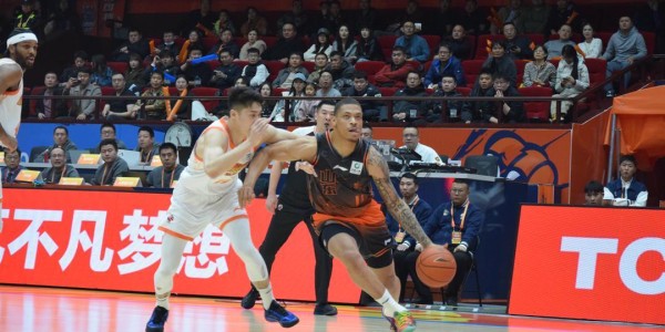 b体育app-外援焕新添变量！CBA常规赛第二阶段启幕，季后赛悬念拉满